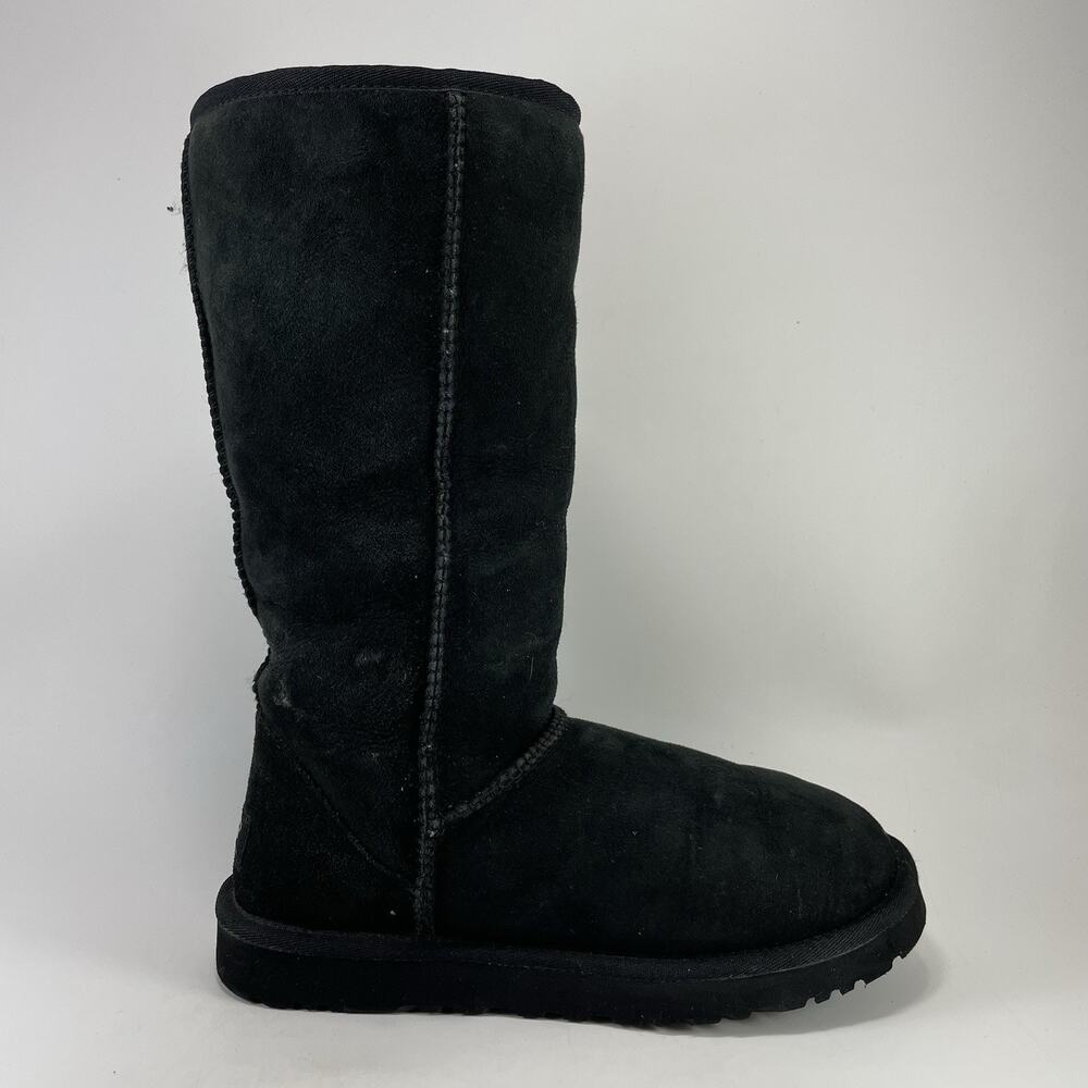 UGG Classic Tall Womens Size 7 Suede Cold Weather Pull On Slip On Sherpa Lined